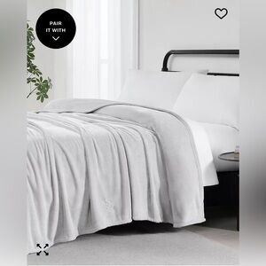 Ralph Lauren Classic Micromink Blanket King Grey 108"x90" Luxuriously Soft NWT